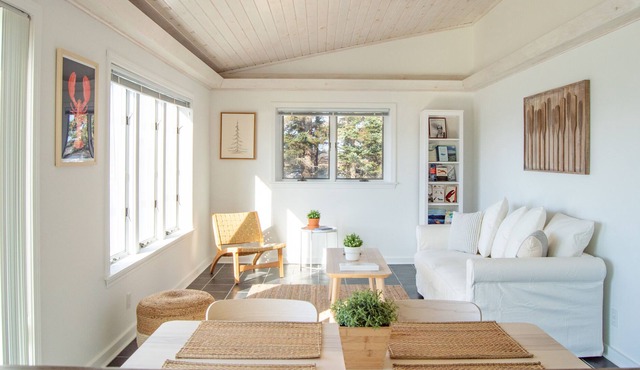 *NEW* Oceanfront Acadia- The Boathouse Bass Harbor!