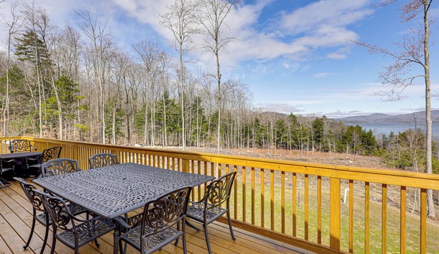 Newfound Lake Getaway: Cabin w/Deck, Fire Pit