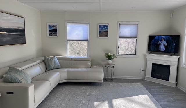 Newly renovated North Fork beach house! 5 mins from the beach w/new game room