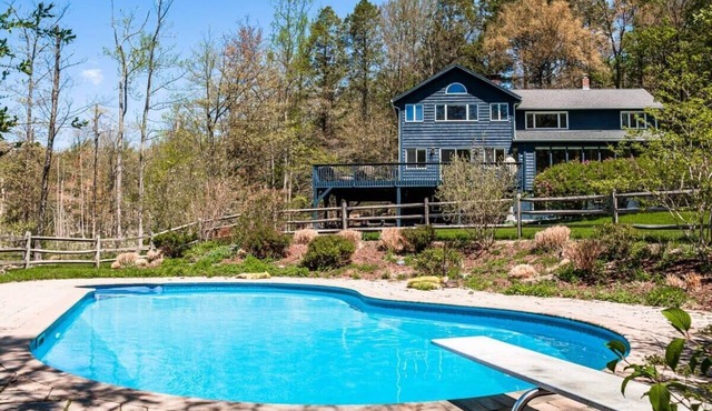 Noorden House - Spacious and Private, Pool