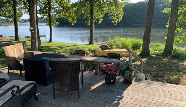 North Fork Waterfront Gem!
