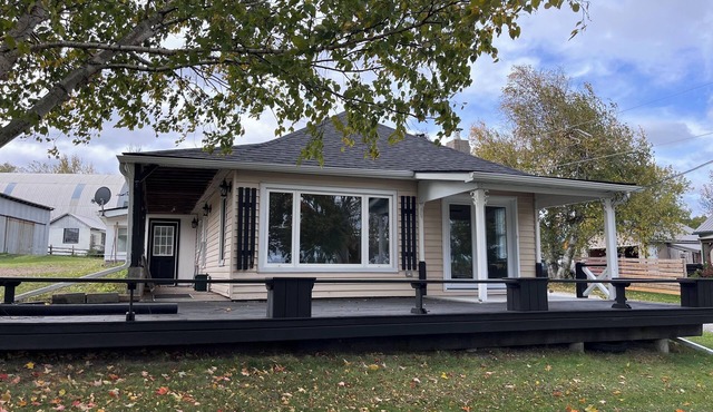 Oak Lake Home with Private Dock and Water Access