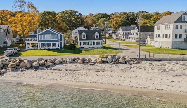 Ocean Front Cozy Cottage