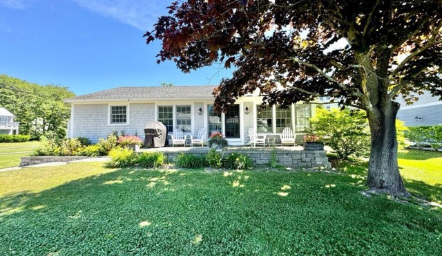 Ocean Views! Walk to Beaches! 4BR Vacation Retreat