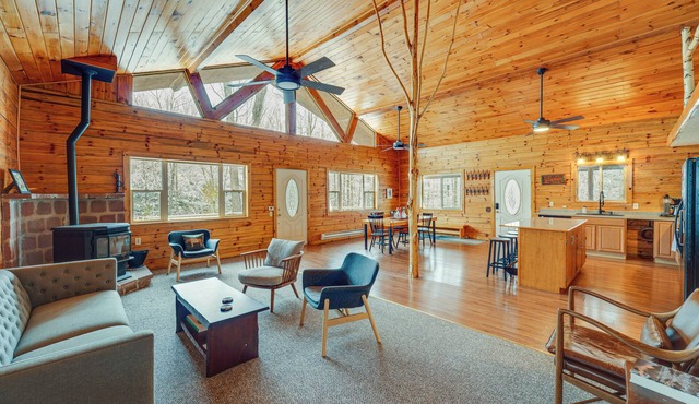 Oswegatchie River Cabin w/Kayaks + Fire Pit!
