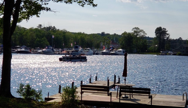 Paradise On Brandy Pond - Sleeps 8 - 10. Booking for 2026 now!