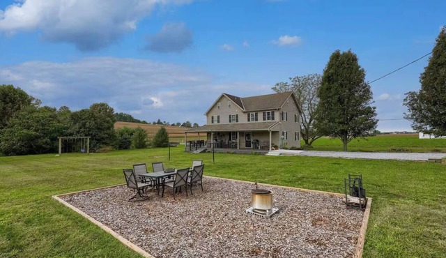Peaceful Country Escape & Animals