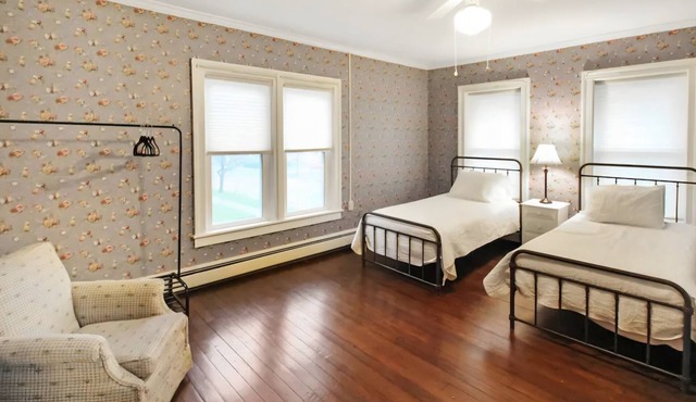 Peaceful One-Bedroom Stay at YWCA - Two Twin Beds in Beautiful Westfield, NY