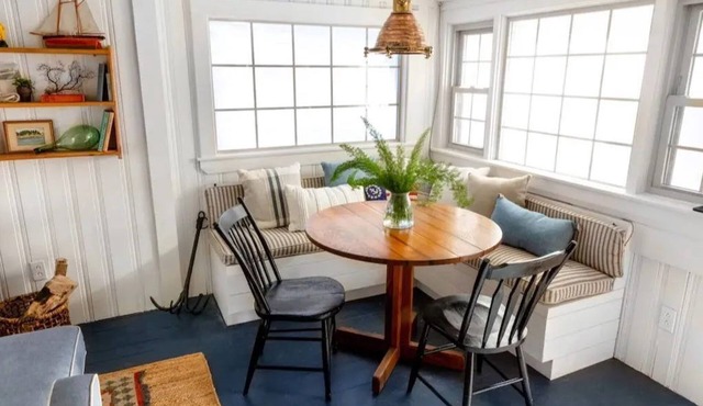Pelican Cottage | 2 BR + Waterfront Porch