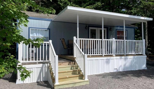 Pet-Friendly Glamping Stay with Beach Views in Naples, Maine