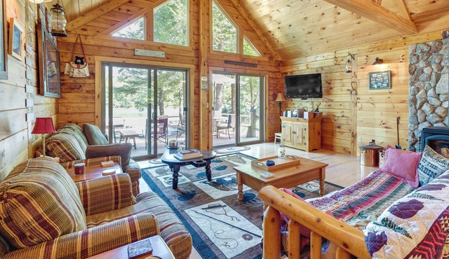 Pet-Friendly Island Retreat - Boat Access Only!