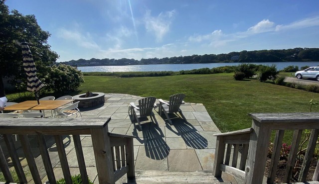 Pondfront 6BD-Central A/C, Fire Pit, Large Yard, Ocean & Pond Views