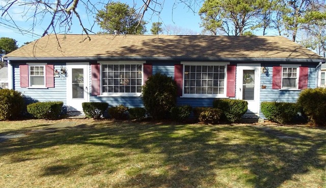 Popular South Yarmouth Duplex