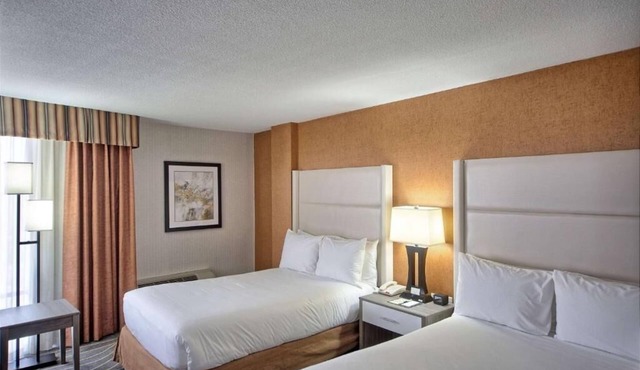 Portland Stay Near Maine Mall l w/Indoor Pool & Free Airport Shuttle