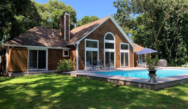 Pretty East Hampton Village Fringe - Hansom Hills - pool & private!