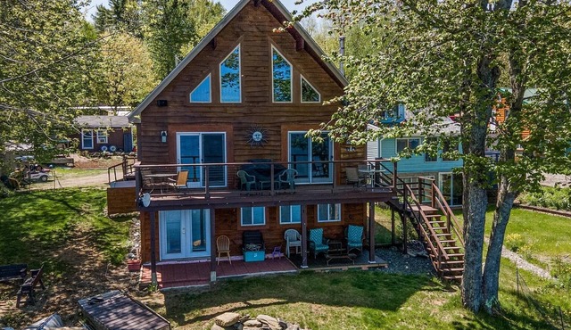Pristine lakefront home, minutes from Belfast, shopping, dining and hiking.