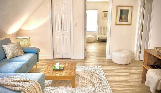 Private 2BR Near Boston - Warm & Cozy - Family Friendly