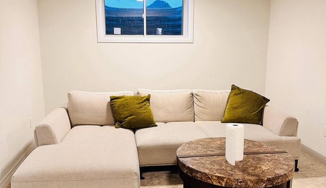 Private and Spacious Basement Studio