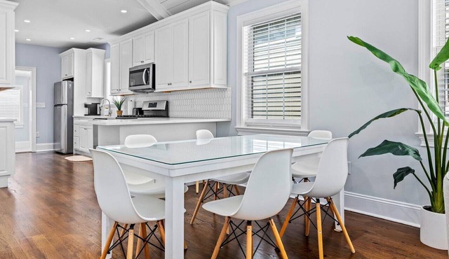 Private Balcony, Walk to Beach | 3bed/2bath 2nd FL