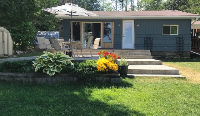 Private beachfront cottage on Manitoulin Island @Islandtime Cottage Rentals
