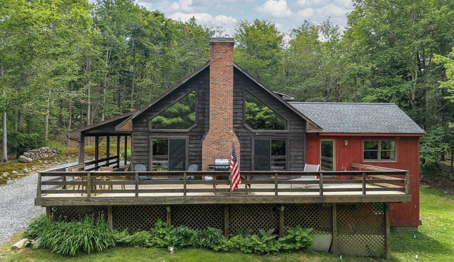Private Berkshire Chalet in Worthington