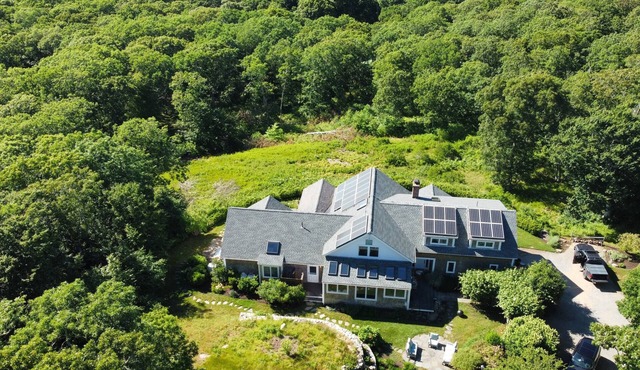 Private Hilltop Chilmark Estate with private tennis court, gym and hot tub