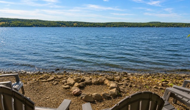 Private Keuka Lake Access | Dock | FLX Wineries
