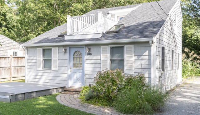 PVT Beach Access + Kayak, Roof Deck, Fire Pit