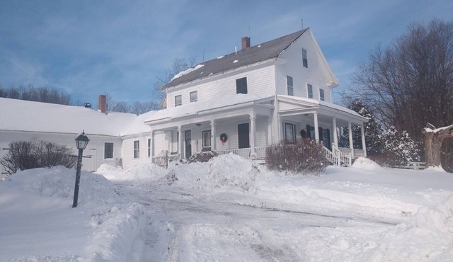 Quaint farmhouse with Killington views in Rutland