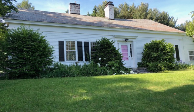 Quarry Hill Farm - stunning views - cozy yet expansive