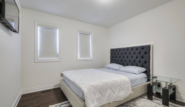 Quiet Private Suite in Bradford in Bradford West Gwillimbury
