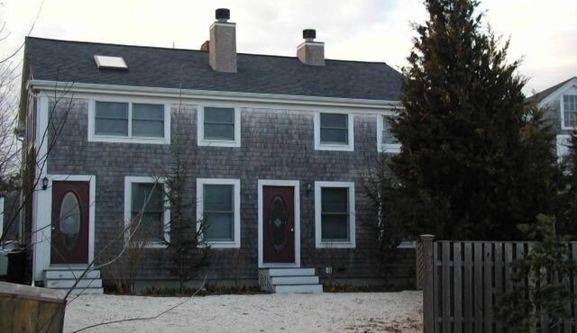 Quiet Cottage, 2 Blocks from Town Center