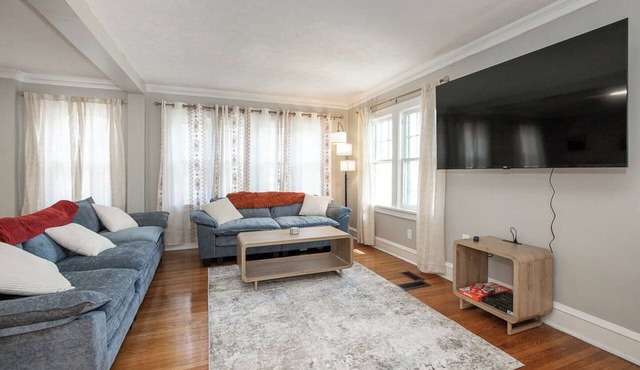 Quiet home in historical neighborhood