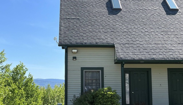 REDUCED ~ FABULOUS SOUTHWEST HARBOR CONDO - HARBOR RIDGE! CLOSE TO TOWN!