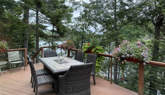 REDWOOD CABIN - Town of Camden - Megunticook Lake
