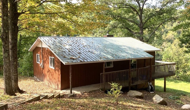 Relax on the Shores of Charming Lac McArthur