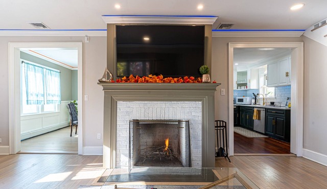 Remodeled 3 Bedroom home in the heart of Stamford