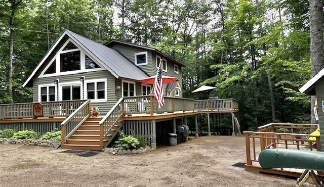 Remodeled Home just steps away from Handcock Pond