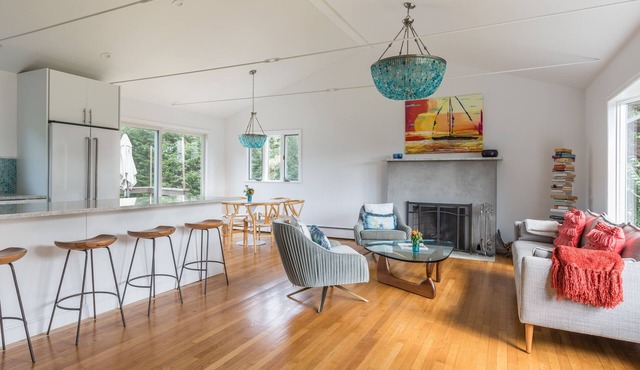 Renovated beach house in Montauk min from ocean and golf/pool/tennis
