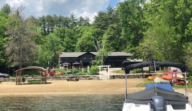 Renovated Lake Suite 5, Kitchen, Private Beach + Dock Access, Not Dog Friendly.