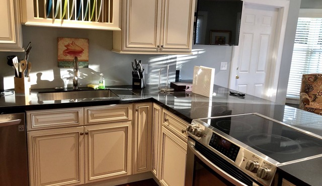 Renovated Luxury with Large Salt Water Heated Pool