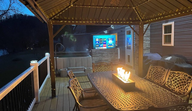 Riverfront 3-bedroom house in Easton