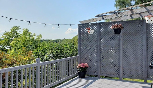 Riverside Home, Bedrooms Riverside W/Fast Wifi, Bbq & Firepit! King Bed Suite!