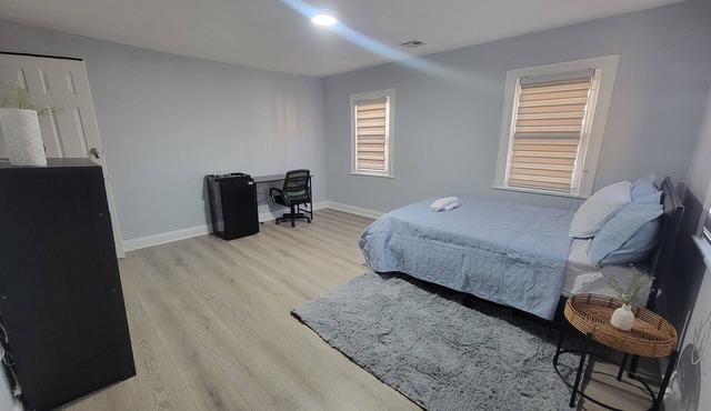 Room with Private Bath Near EWR/NYC