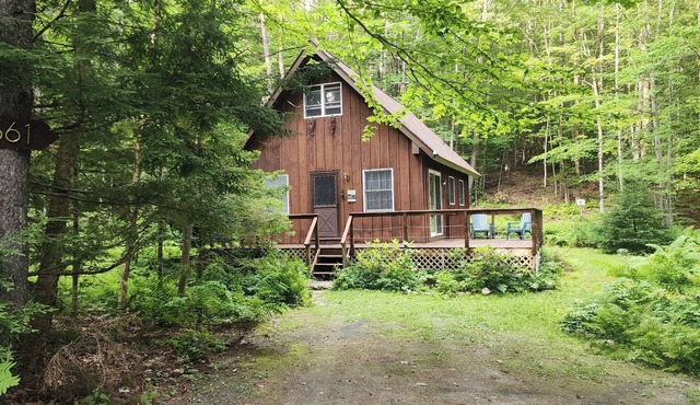 Rustic Cabin Retreat in the Heart of Southern Vermont-escape the hustle/bustle.