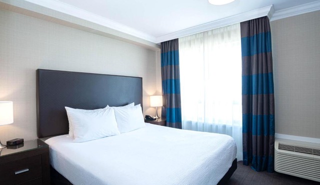 Sandman Hotel Oakville
