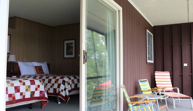 Sandy Point Motel