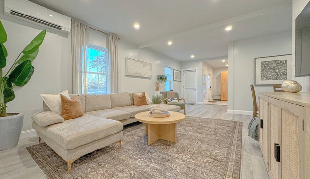 Scarborough Shores Escape - 4 bedroom home close to Portland