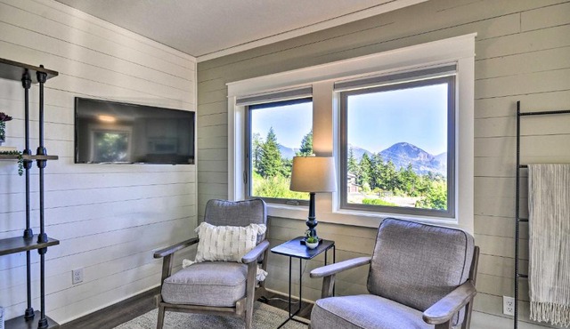 Scenic Studio w/Loft & View of the Columbia River in Carson