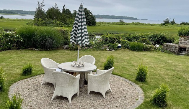 Seaside cottage on Nasketucket Bay